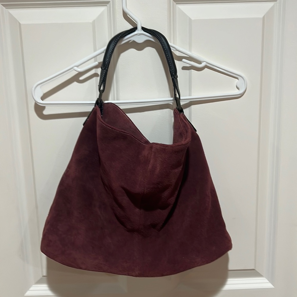 Mundi, women’s, burgundy suede hobo bag. Like new! Perfect for Fall.